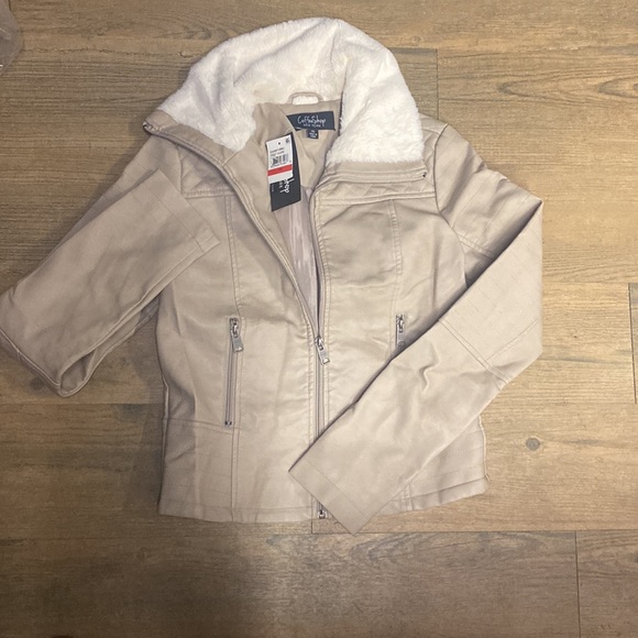 NWT Womens Coffeeshop beige faux leather fur Moto jacket - Picture 2 of 4
